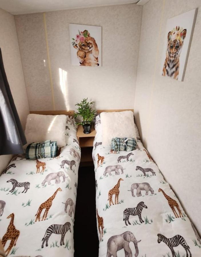 Comfy Caravan On Marine Park Hotel Rhyl Eksteriør billede