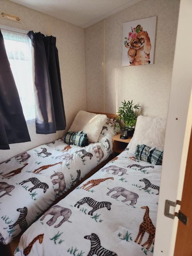 Comfy Caravan On Marine Park Hotel Rhyl Eksteriør billede